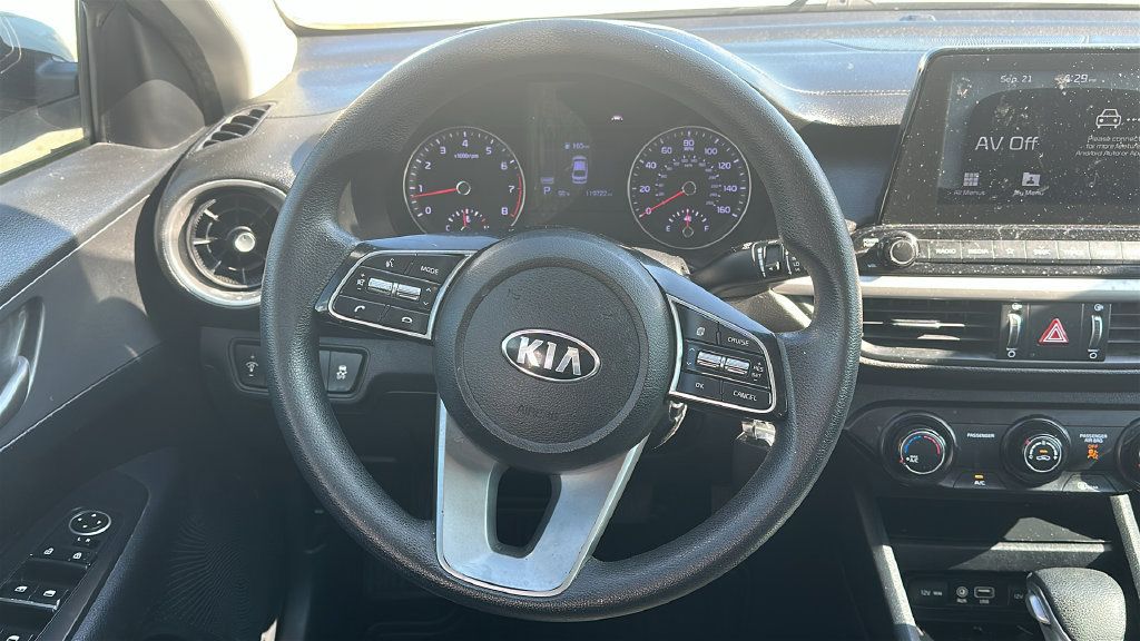 Used 2020 Kia Forte LXS FWD image 22