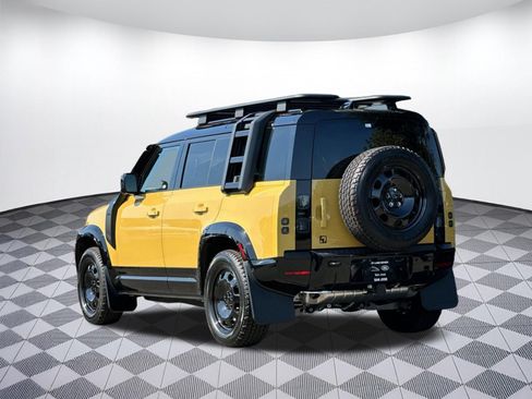 New 2026 Land Rover Defender 110 Trophy Edition AWD/4WD image 3