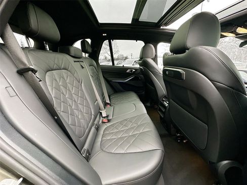 Used 2026 BMW X5 xDrive50e w/ Executive Package image 29