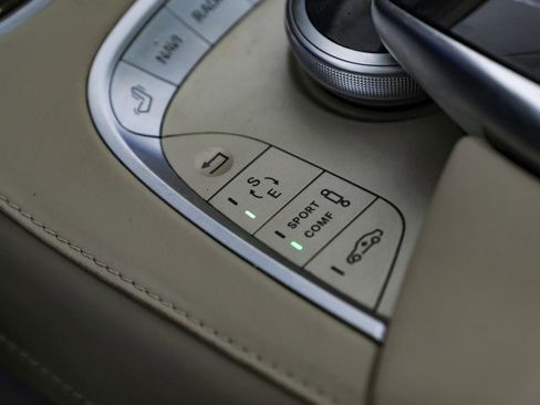 Used 2017 Mercedes-Benz S 550 4MATIC PREMIUM PKG WARMTH & CO image 24