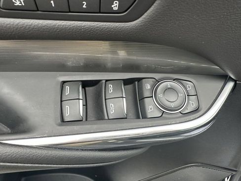 Used 2024 Cadillac XT4 Premium Luxury image 18