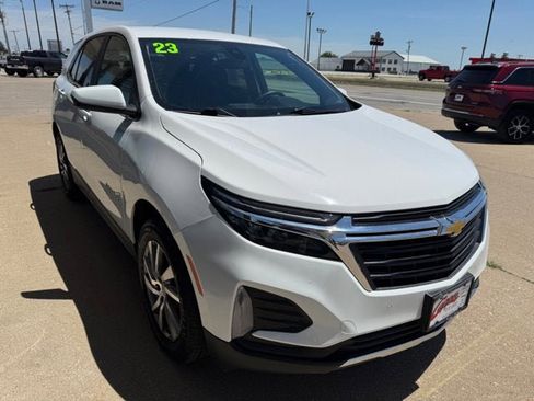 Used 2023 Chevrolet Equinox LT AWD/4WD image 4