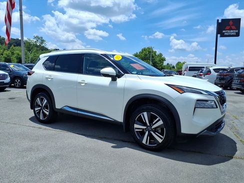 Certified 2023 Nissan Rogue SL AWD/4WD image 3