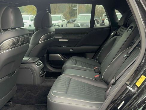 Used 2023 Genesis G90 3.5T image 11