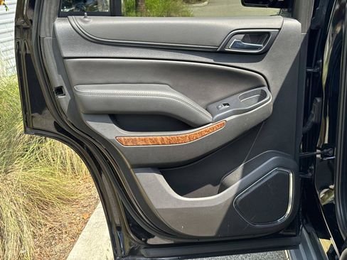 Used 2019 Chevrolet Tahoe Premier w/ RST Edition RWD image 13