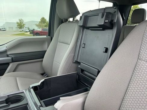 Used 2022 Ford F250 XLT w/ Black Appearance Package AWD/4WD image 31