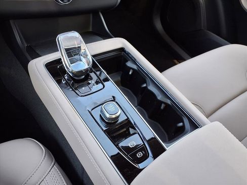 New 2026 Volvo XC90 T8 Plus image 14