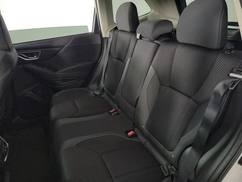 Used 2019 Subaru Forester Premium AWD/4WD image 19