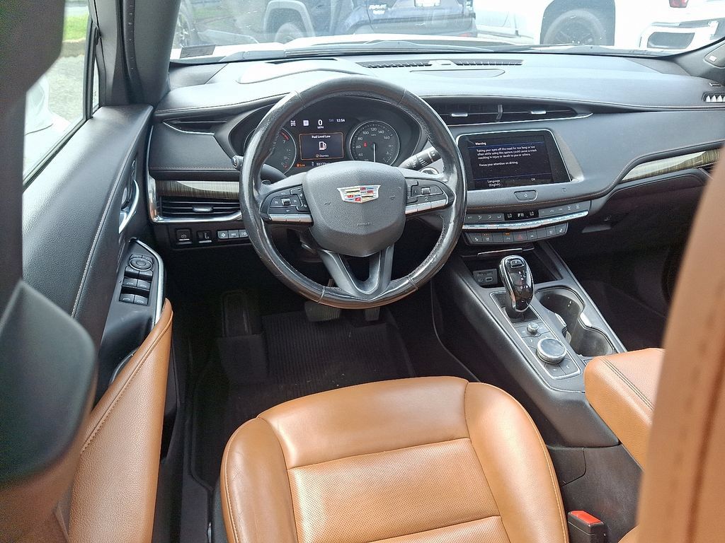 Used 2020 Cadillac XT4 Premium Luxury AWD/4WD image 11