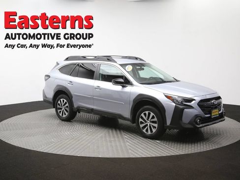 Used 2025 Subaru Outback Premium AWD/4WD image 42