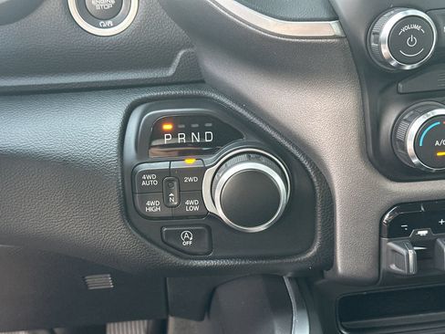 Used 2020 RAM 1500 Big Horn AWD/4WD image 30