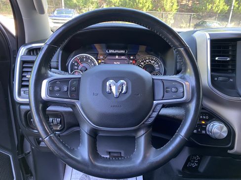 Used 2022 RAM 1500 Laramie AWD/4WD image 19