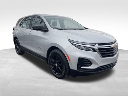 Used 2022 Chevrolet Equinox LS image 7