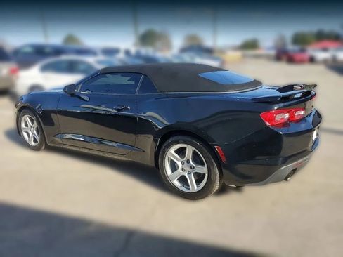 Used 2019 Chevrolet Camaro LT RWD image 5