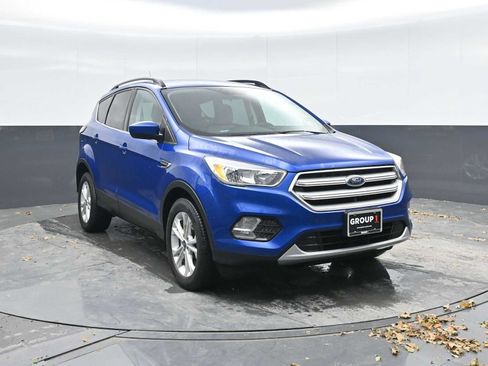Used 2018 Ford Escape SE w/ SE Sync 3 Package image 7