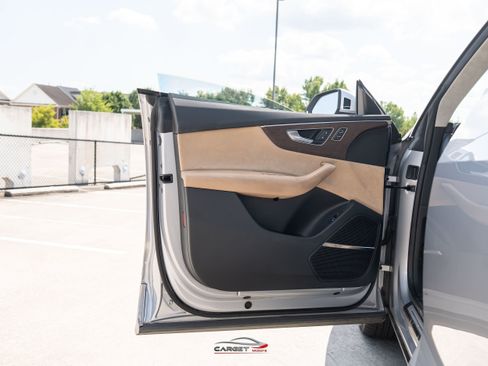 Used 2019 Audi Q8 Prestige AWD/4WD image 43