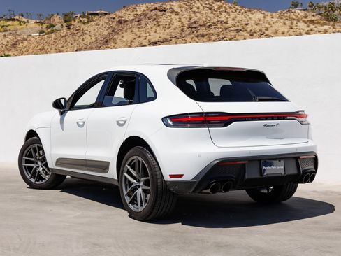 Certified 2025 Porsche Macan Turbo AWD/4WD image 3