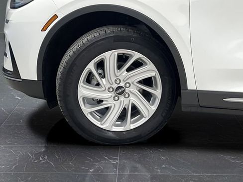 Used 2023 Lincoln Corsair AWD image 35