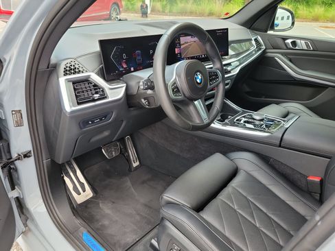 Used 2024 BMW X5 sDrive40i w/ M Sport Package RWD image 24