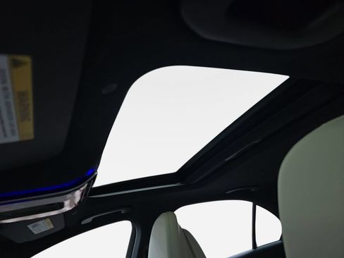 Used 2023 Mercedes-Benz C 300 4MATIC Sedan image 31