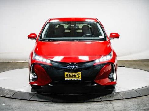 Certified 2021 Toyota Prius Prime Limited image 8
