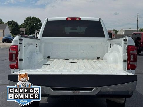 Used 2024 RAM 2500 Tradesman w/ Chrome Appearance Group AWD/4WD image 4