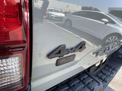 Used 2022 Toyota Tacoma SR5 w/ Trail Edition AWD/4WD image 14