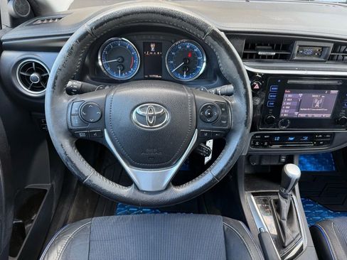Used 2017 Toyota Corolla SE image 9
