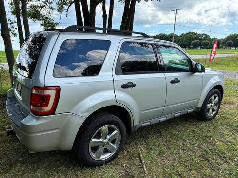 Used 2009 Ford Escape XLT FWD image 9