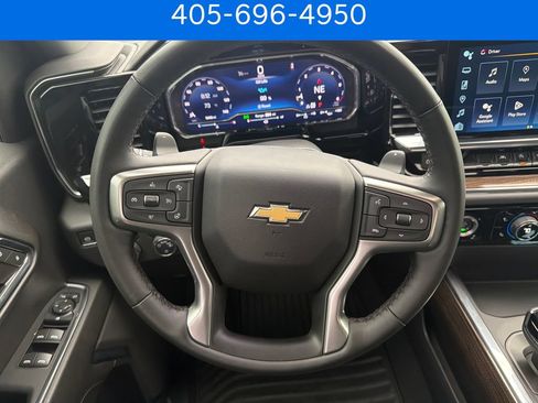 Used 2024 Chevrolet Silverado 1500 LT w/ Z71 Off-Road Package AWD/4WD image 18