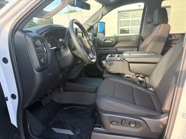 New 2026 Chevrolet Silverado 2500 Custom w/ Custom Value Package AWD/4WD image 18