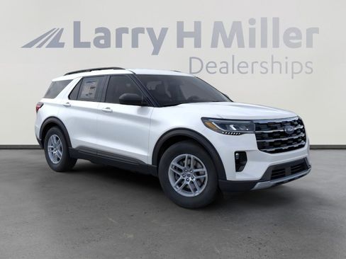 New 2026 Ford Explorer Active image 7
