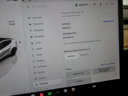 Used 2023 Tesla Model Y Long Range image 33