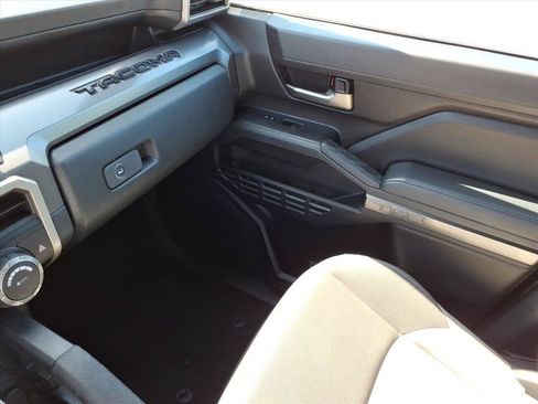 Used 2024 Toyota Tacoma TRD Off-Road AWD/4WD image 25