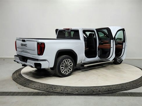 New 2026 GMC Sierra 1500 Denali Ultimate image 15