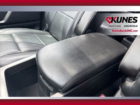 Used 2015 Nissan Armada Platinum w/ 2nd Row Captain Seat Package AWD/4WD image 28
