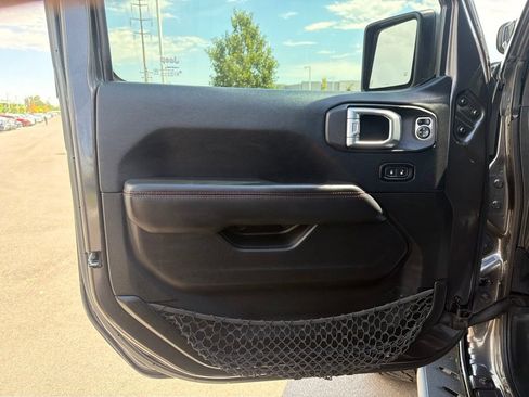 Used 2019 Jeep Wrangler Unlimited Rubicon w/ Cold Weather Group AWD/4WD image 23