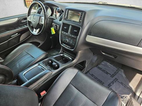 Used 2020 Dodge Grand Caravan GT FWD image 26