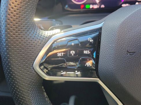 Used 2022 Volkswagen GTI SE w/ SE Leather Package image 6