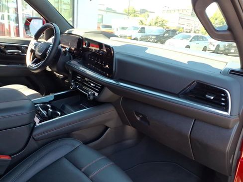 Used 2025 Chevrolet Tahoe RST w/ Comfort Package AWD/4WD image 21
