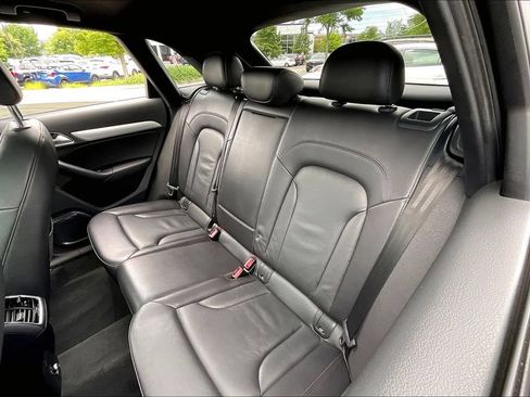 Used 2016 Audi Q3 2.0T Prestige w/ Prestige Package AWD/4WD image 29