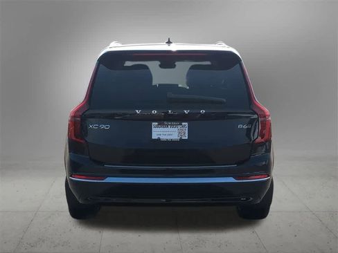 New 2026 Volvo XC90 B6 Plus w/ Protection Package Premier image 5