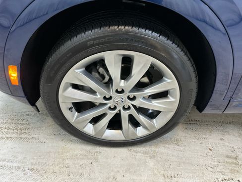 Used 2023 Buick Envision Avenir AWD/4WD image 13