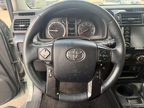 Used 2023 Toyota 4Runner TRD Off-Road Premium w/ Moonroof Package AWD/4WD image 9
