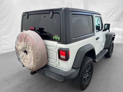 Used 2018 Jeep Wrangler Sport AWD/4WD image 6