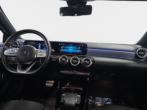 Used 2021 Mercedes-Benz A 220 image 12