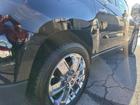 Used 2017 GMC Acadia Limited SLT AWD/4WD image 13