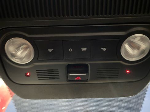 Used 2019 Volkswagen Beetle 2.0T S image 14