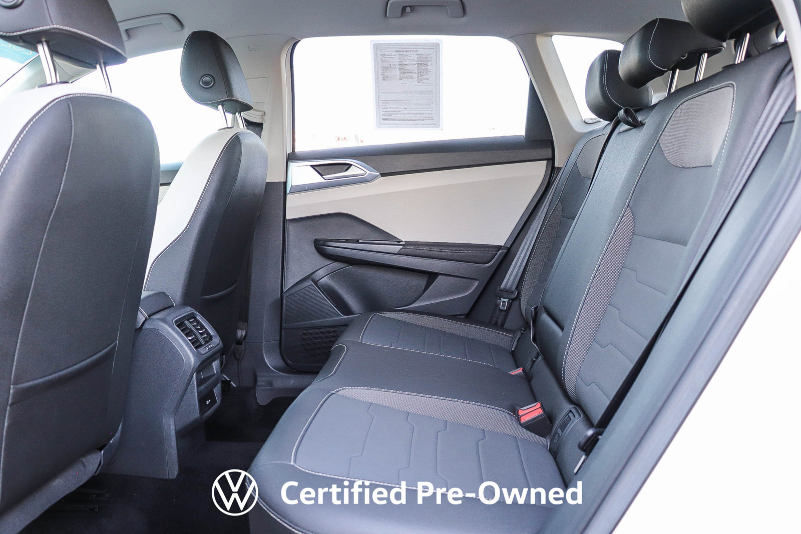 Used 2025 Volkswagen Taos SE FWD image 20