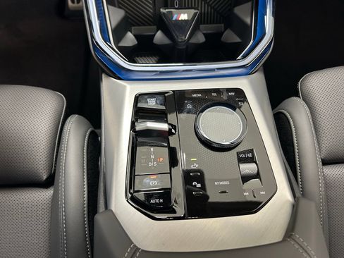 Used 2025 BMW X3 xDrive30i w/ M Sport Package AWD/4WD image 23